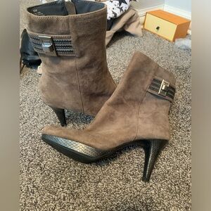 Bandolino Mid Ankle Boot